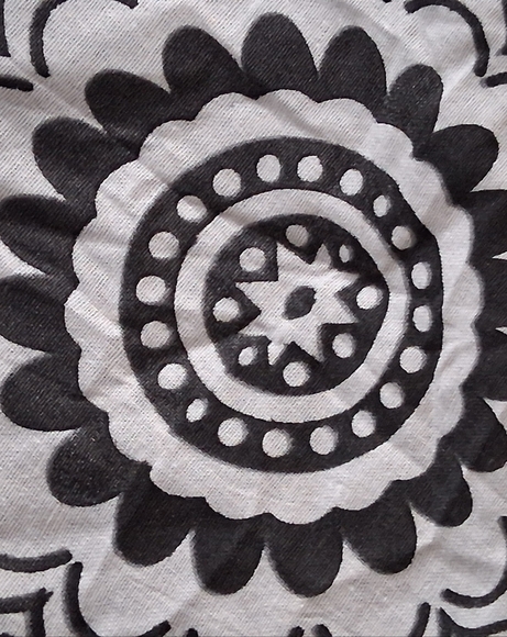 NEW Mandala Print With Fringe - Picture 6 of 8